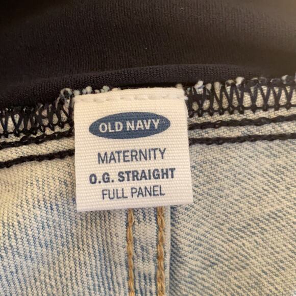 Old Navy maternity full panel O.G. Straight ripped - Picture 5 of 7